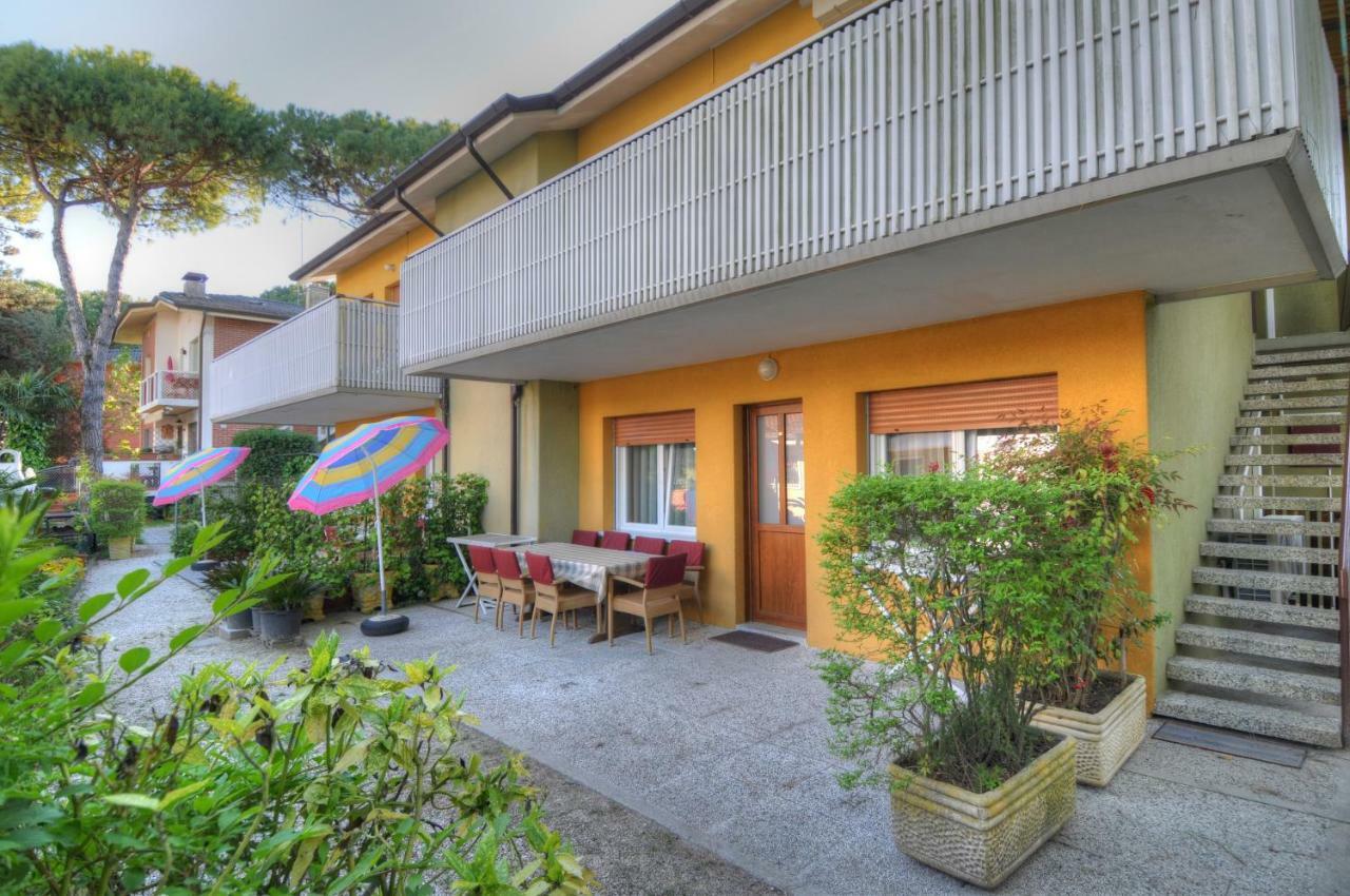 Residence Villa Laura Lignano Sabbiadoro Kültér fotó